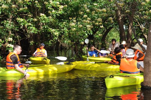 Kayak au lac Tonle Sap
